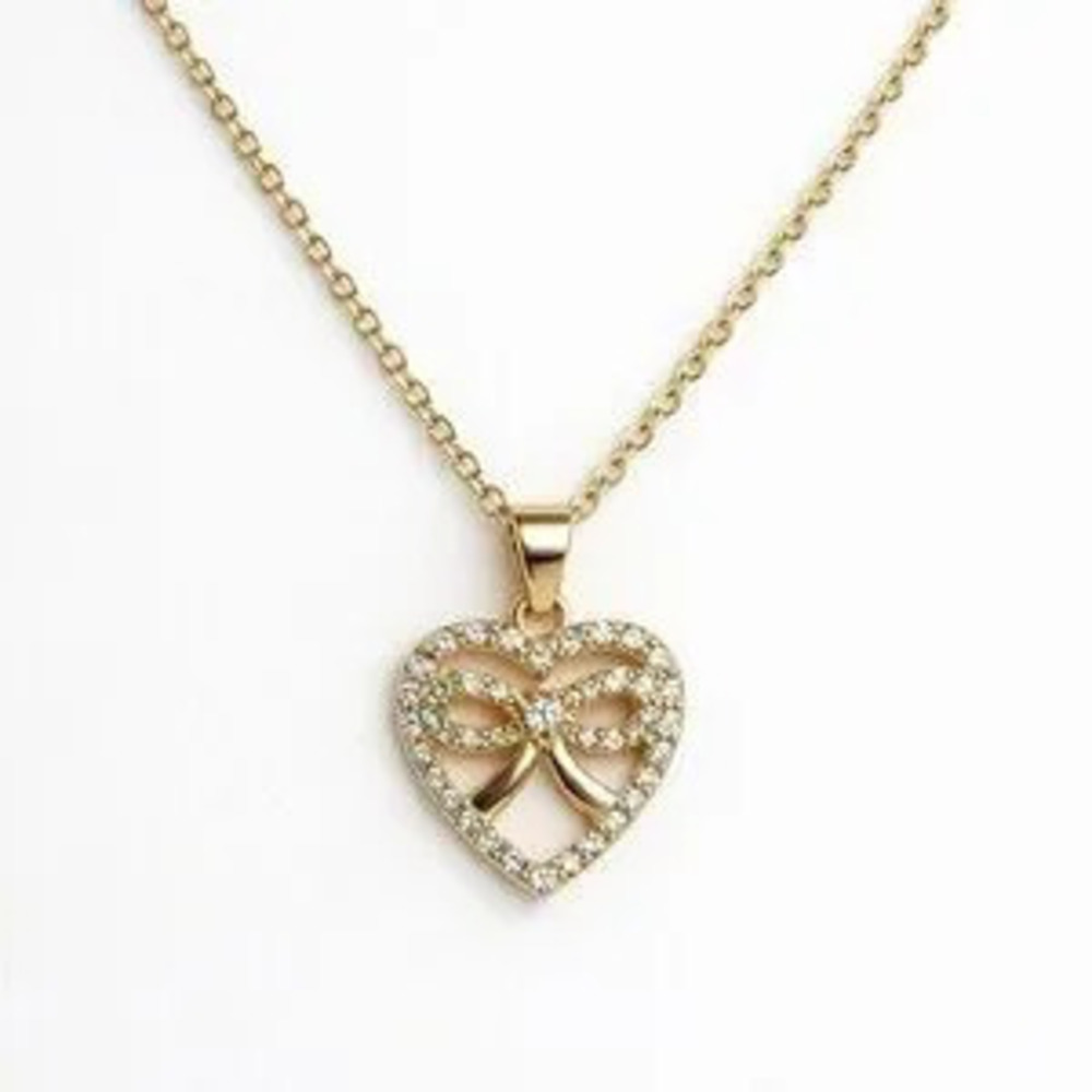 Elegant Gold Heart Pendant Necklace